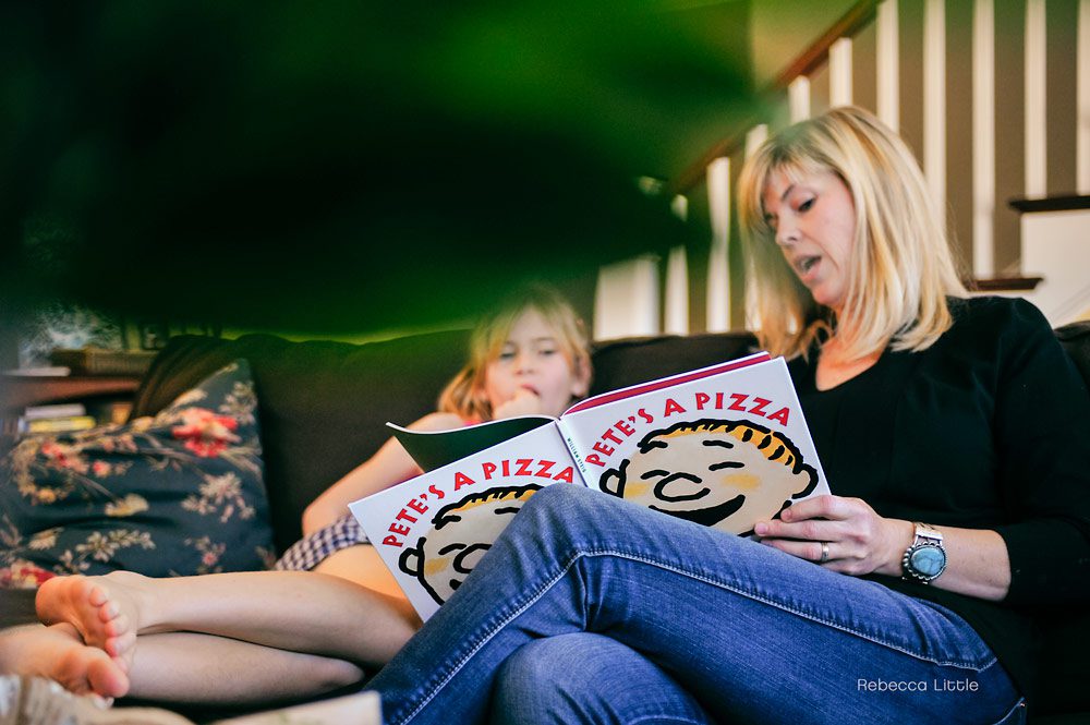 Mother with daughter reading books at home natural relaxed family lifestyle photos i nSouth Pasadena and Sierra Madre by Rebecca Little Photography Pasadena CA